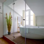 Alma Moura Residences Apartmán