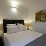 Lägenhet Alma Moura Residences