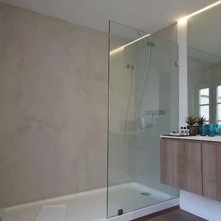 דירה Alma Moura Residences ליסבון