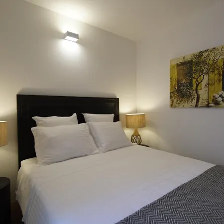 شقة Alma Moura Residences