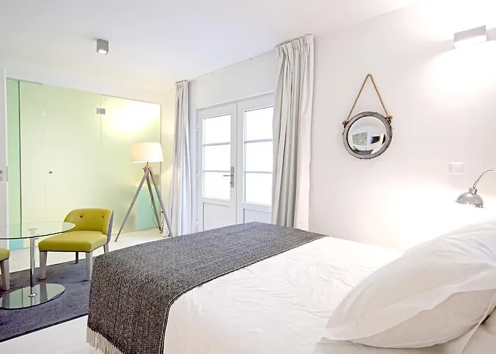 شقة Alma Moura Residences