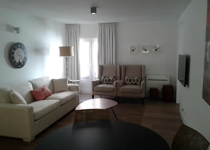 Alma Moura Residences *